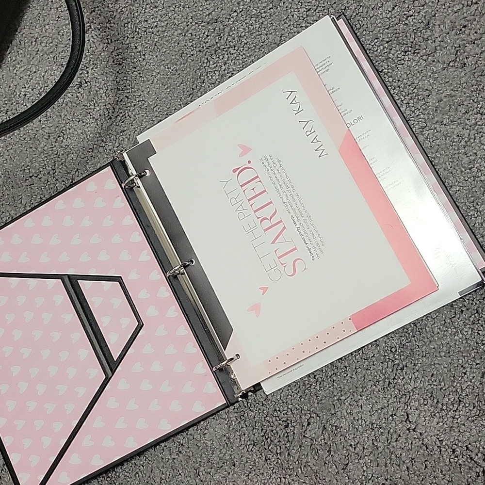 Mary Kay Bundle - Picture 5 of 5